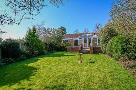 13 Claremont Drive-06.jpg
