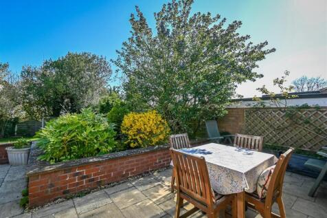 13 Claremont Drive-10.jpg