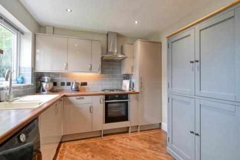 16 Ridley Close-02.jpg
