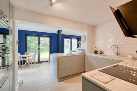 1 Manor House Close-08.jpg