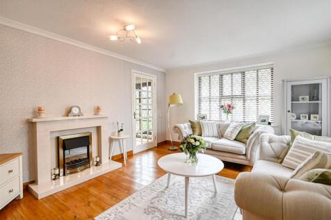 1 Manor House Close-13.jpg