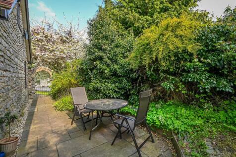 1 Manor House Close-34.jpg