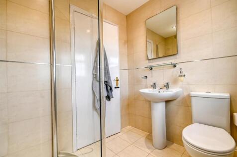 25 St  Leonards Close-09.jpg