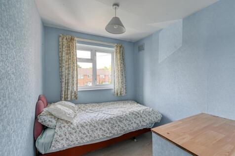 7 Brown Clee Road-08.jpg