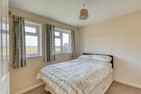7 Brown Clee Road-12.jpg