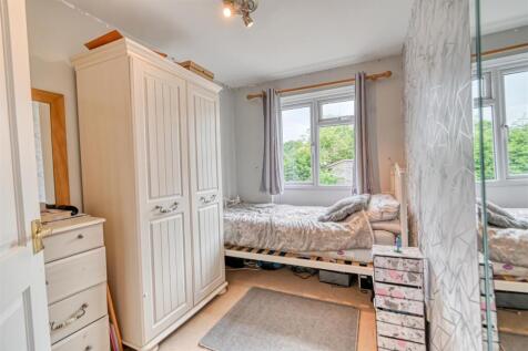 2 Carlton Rise-06.jpg