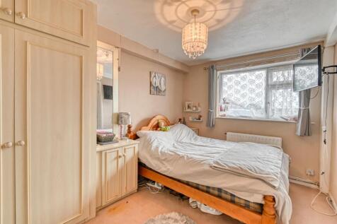 2 Carlton Rise-02.jpg