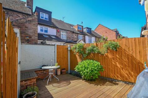 8 Cliff Road-6.jpg