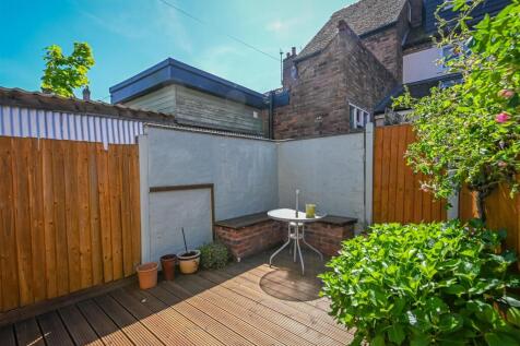 8 Cliff Road-4.jpg
