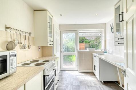 26 Greenfields Road-2.jpg