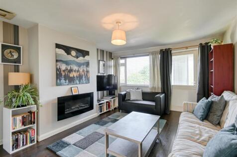 26 Greenfields Road-4.jpg
