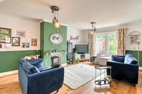 30 Greenway Avenue-04.jpg