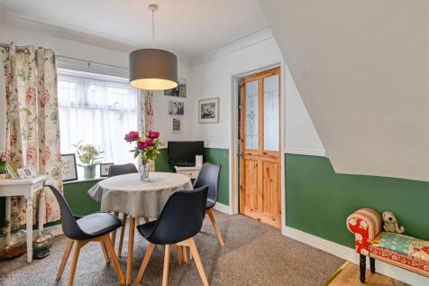 30 Greenway Avenue-03.jpg