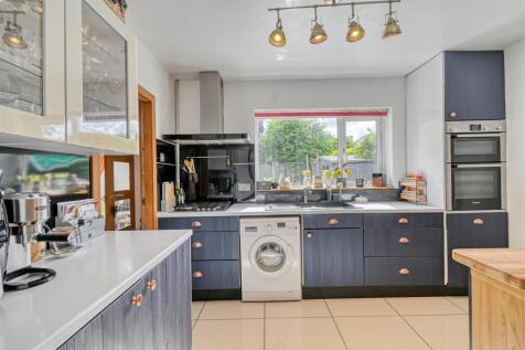 67 Duchess Drive-13.jpg