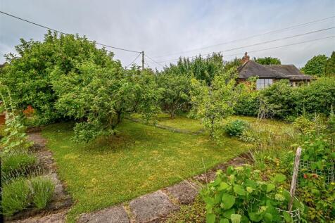 40 Ludlow Road-15.jpg