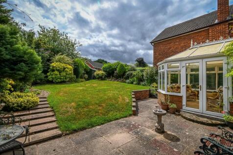 12 Rosemount Gardens-25.jpg