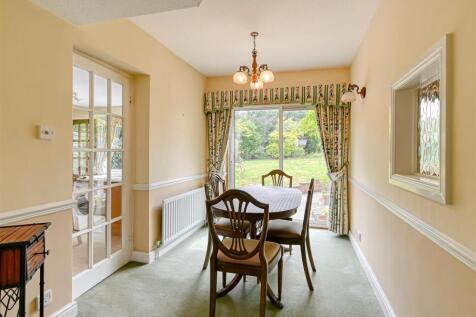 12 Rosemount Gardens-08.jpg