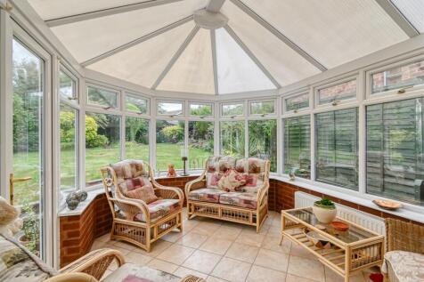 12 Rosemount Gardens-15.jpg