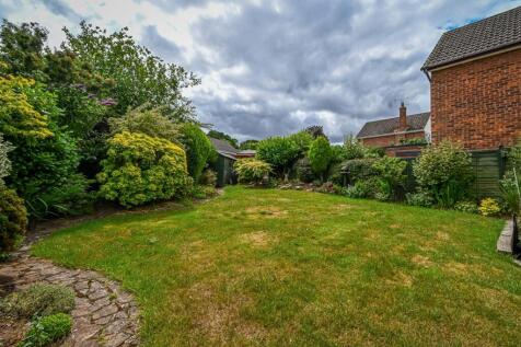 12 Rosemount Gardens-24.jpg
