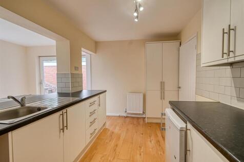 7 Stretton Close-04.jpg