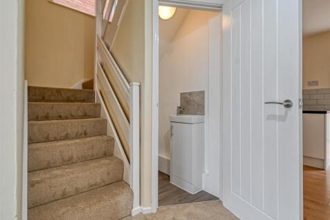 7 Stretton Close-07.jpg