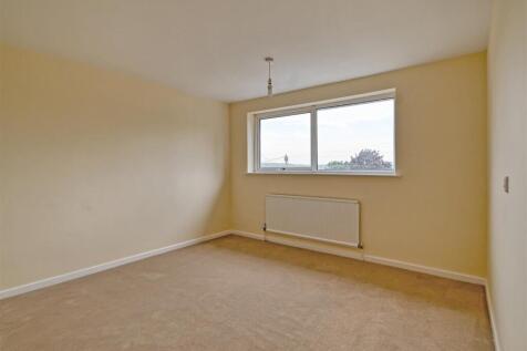 7 Stretton Close-13.jpg