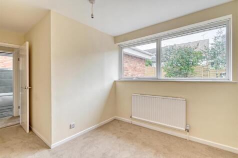 7 Stretton Close-18.jpg