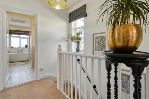 4 Cliff Gardens-09.jpg