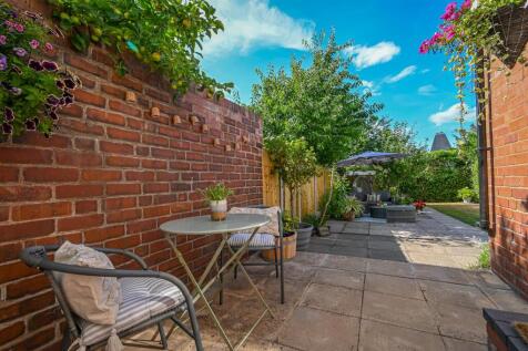 4 Cliff Gardens-28.jpg