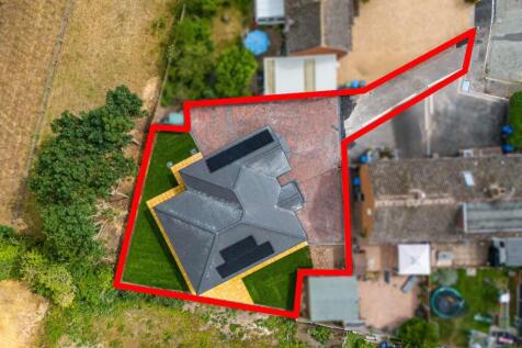 6a School Close-drone-1a.jpg