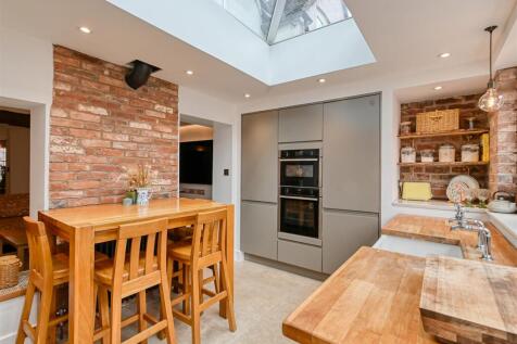 1 Cliff Road-16.jpg