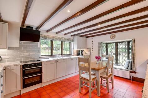 Evelith Mill Cottage-11.jpg