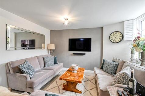 Iris Cottage-10.jpg