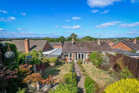 15 Lodge Lane-3.jpg