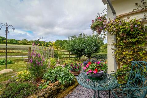 1 Netchwood Manor Cottage-22.jpg