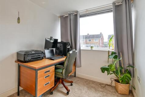 10 Goldstone Drive-01.jpg
