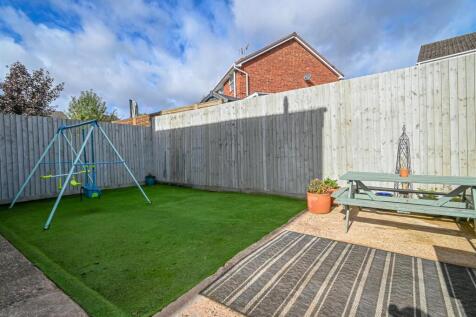 10 Goldstone Drive-18.jpg
