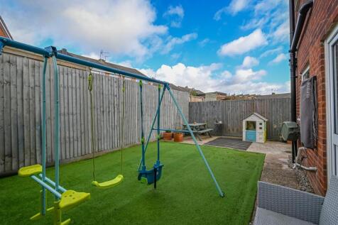10 Goldstone Drive-17.jpg