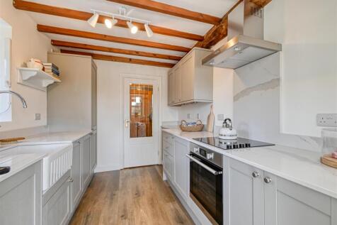 6 St Johns Court-04.jpg