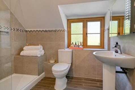 6 St Johns Court-15.jpg