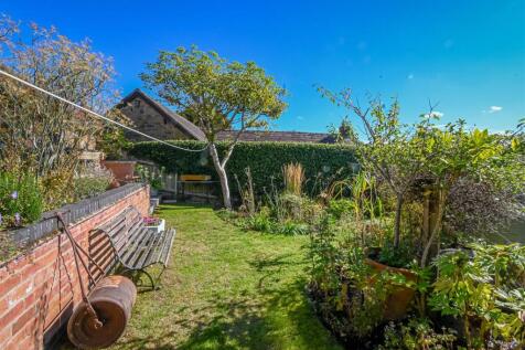 6 St Johns Court-28.jpg