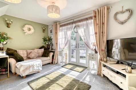 25 Staley Grove-7.jpg