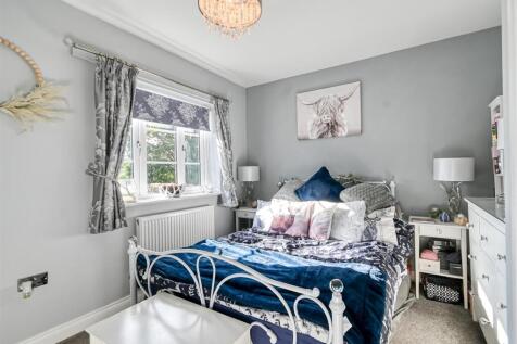 25 Staley Grove-5.jpg