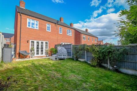 25 Staley Grove-17.jpg