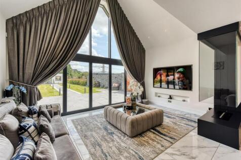 Meadow View, Mile Flat-Kitchen Family Room (8).jpg