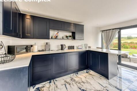 Meadow View, Mile Flat-Leisure Complex (4).jpg