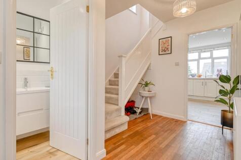 23 Conduit Lane-11.jpg