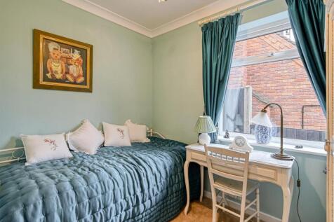 21a High Street-02.jpg