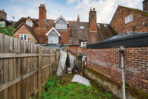 16 St Leonards Close-12.jpg