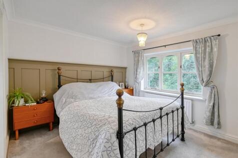 1 Wells Close-13.jpg